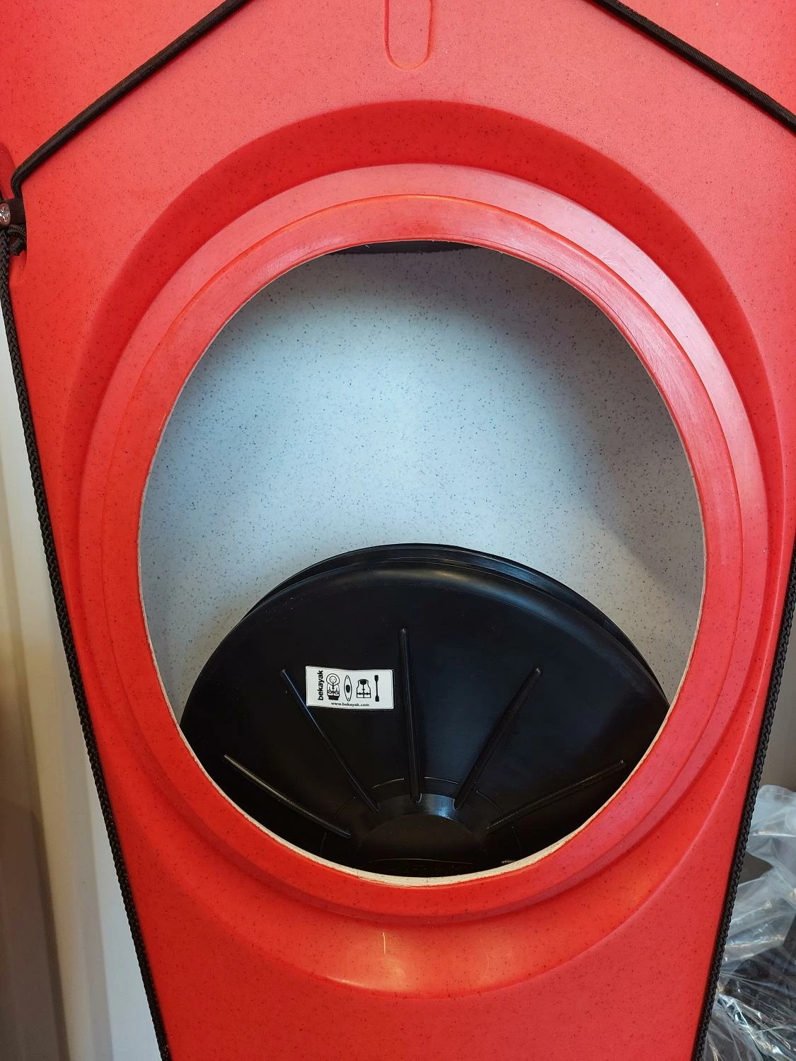 Couvercle De Trappe Arrière Ovale Compatible NORTH SHORE / VALLEY-34x30 VCP Original - KAJAKSPORT – Image 3